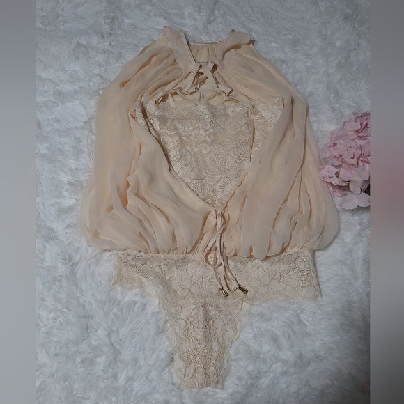 Hot As Hell Split The Seams Bodysuit - Picture 5 of 5